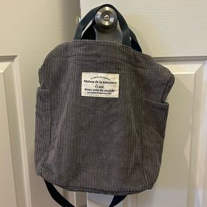 Gray tote